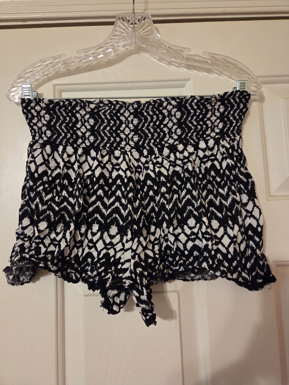 No Boundaries Black and White Smocked Waistwomen's Shorts